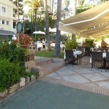 Aloha Gardens Near Puerto Banus With Breathtaking Mountain View Apartment